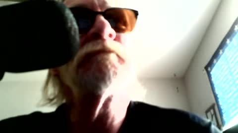 Snapshot of yourbeast247 chatting on June 17, 12:18 pm yourbeast247 online show from June 17, 12:18 pm