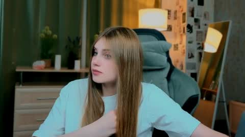Snapshot of yourbeautyarya chatting on June 4, 2:56 pm Arya online show from June 4, 2:56 pm