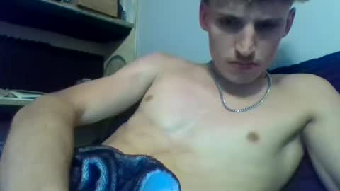 Snapshot of yourbitch1762 chatting on September 9, 9:36 pm yourbitch1762 online show from September 9, 9:36 pm