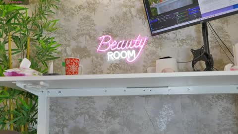 Snapshot of yourburnwish chatting on April 5, 7:11 pm Anna online show from April 5, 7:11 pm