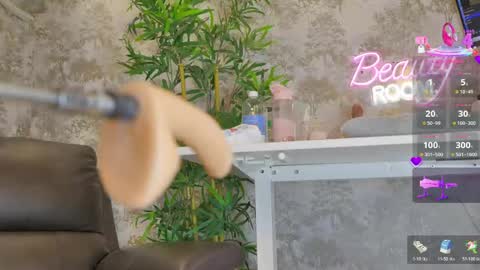 Snapshot of yourburnwish chatting on April 15, 7:10 pm Anna online show from April 15, 7:10 pm