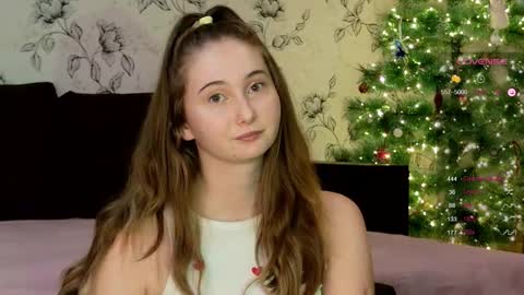 creamysister online show from January 7, 7:05 pm