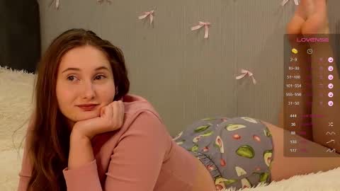 creamysister online show from January 10, 3:47 pm