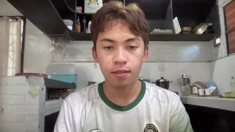 Snapshot of yourcummer_april chatting on June 14, 11:29 pm April online show from June 14, 11:29 pm