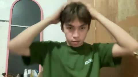 Snapshot of yourcummer_april chatting on June 28, 12:33 pm April online show from June 28, 12:33 pm