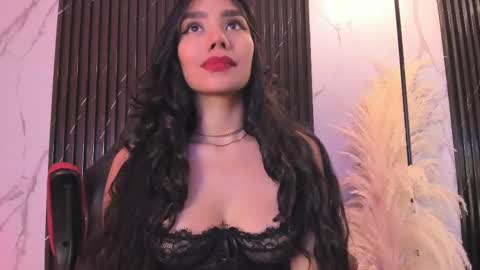 Snapshot of yourcutemolly chatting on March 10, 2:17 am Selena online show from March 10, 2:17 am