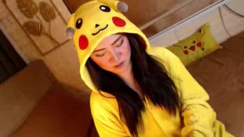 JEN  online show from March 1, 1:13 pm