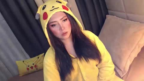 JEN  online show from March 21, 9:25 am