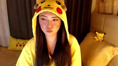 JEN  online show from April 9, 7:03 am