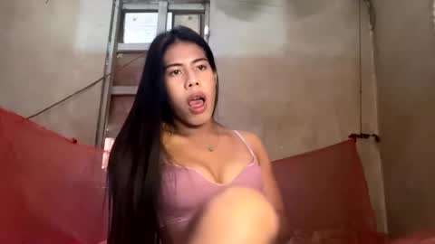 Ashly online show from May 6, 11:10 pm