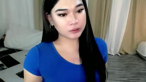Snapshot of yourfantasyyy_ chatting on October 5, 7:23 pm yourfantasyyy_ online show from October 5, 7:23 pm