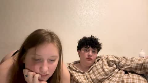 Snapshot of yourfavcoupleeee chatting on February 22, 8:20 pm Mark and Margo online show from February 22, 8:20 pm