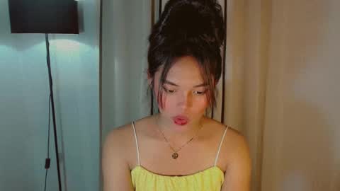 Snapshot of yourfavorateariana chatting on March 11, 8:53 pm Sweet Ariana online show from March 11, 8:53 pm