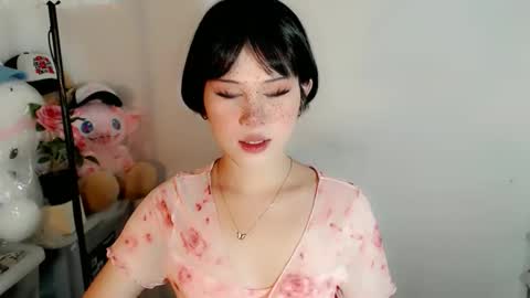 PrettyElla online show from October 2, 1:56 am