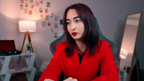 violett online show from September 17, 11:56 am