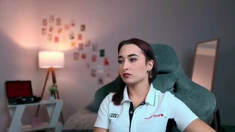 violett online show from September 20, 1:12 pm