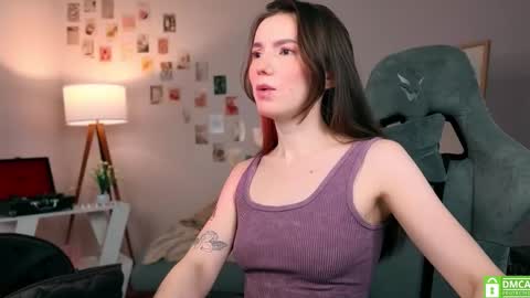 Chloe online show from October 22, 6:02 am