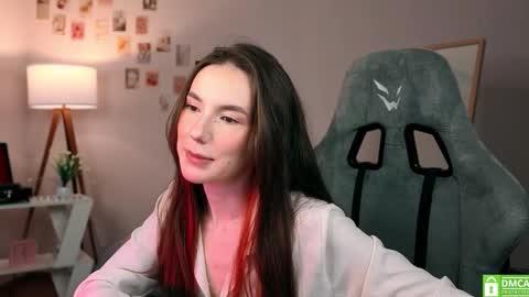 Chloe online show from November 11, 4:45 am