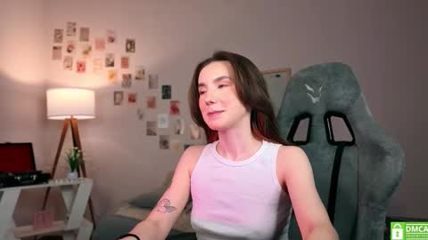 Chloe online show from November 13, 4:55 am