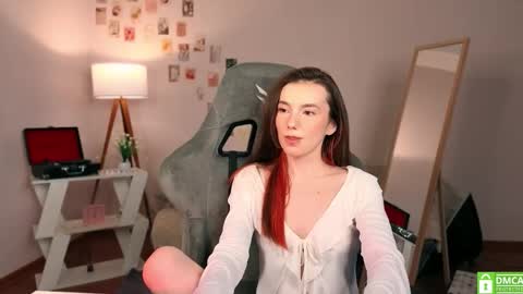 Chloe online show from November 20, 5:18 am