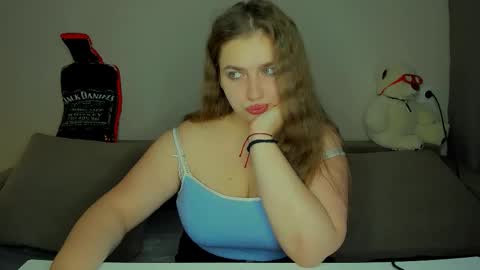 yourgem__ online show from November 28, 4:15 am