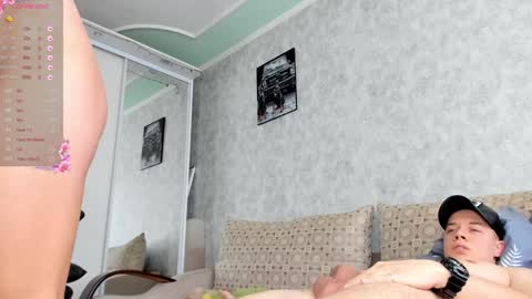 Snapshot of yourgirl_044 chatting on January 15, 11:00 am yourgirl_044 online show from January 15, 11:00 am