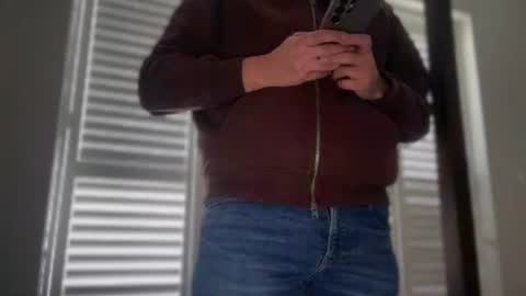 Snapshot of yourguy9333 chatting on March 14, 3:06 pm yourguy9333 online show from March 14, 3:06 pm