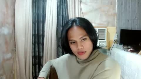 Snapshot of yourguy_jom chatting on January 12, 10:12 am yourguy_jom online show from January 12, 10:12 am