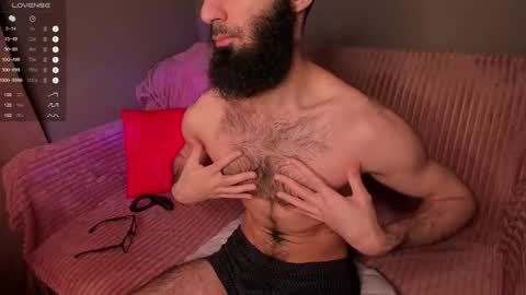Snapshot of yourhairysecret chatting on December 15, 9:30 pm HAIRY wants to have a great time online show from December 15, 9:30 pm