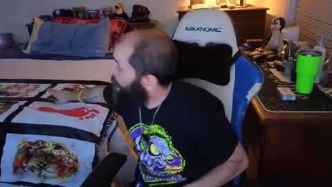 Snapshot of yourhighnessthis9inch chatting on October 22, 5:30 am Sh online show from October 22, 5:30 am