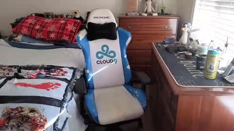 Snapshot of yourhighnessthis9inch chatting on October 23, 8:07 pm Sh online show from October 23, 8:07 pm