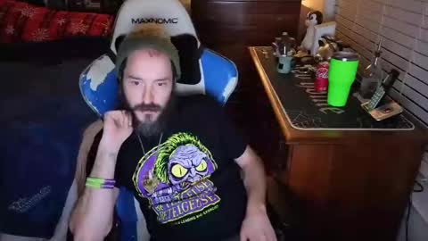 Snapshot of yourhighnessthis9inch chatting on October 27, 6:50 am Sh online show from October 27, 6:50 am