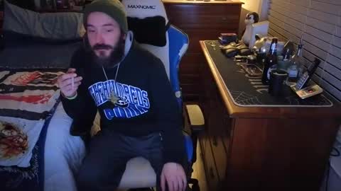 Snapshot of yourhighnessthis9inch chatting on November 1, 6:15 am Sh online show from November 1, 6:15 am