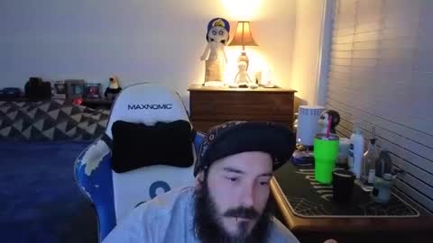 Snapshot of yourhighnessthis9inch chatting on November 23, 8:14 am Sh online show from November 23, 8:14 am