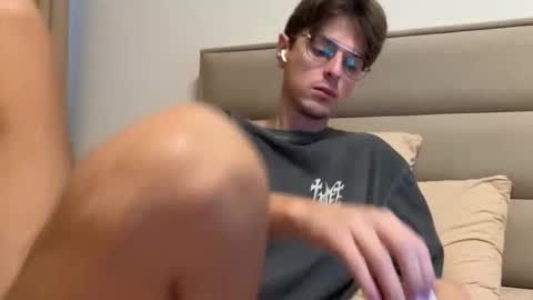 Chris online show from November 30, 6:17 am