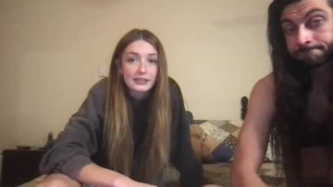 Snapshot of yourhotmother chatting on December 19, 1:56 am yourhotmother online show from December 19, 1:56 am