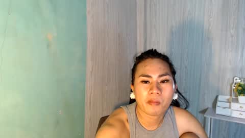 Mauie  online show from July 2, 3:23 am