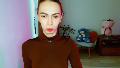 Snapshot of yourladysunshine chatting on February 4, 8:20 am Ksyusha online show from February 4, 8:20 am