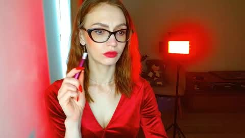 Snapshot of yourladysunshine chatting on February 14, 8:22 am Ksyusha online show from February 14, 8:22 am