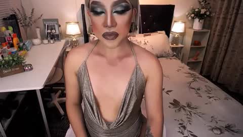 --               online show from December 17, 3:23 am