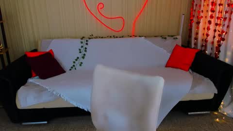 Vetta online show from March 14, 11:59 am