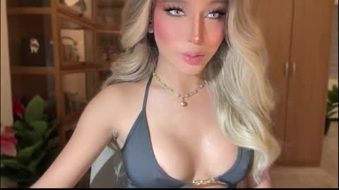 Pearl online show from January 15, 11:15 am