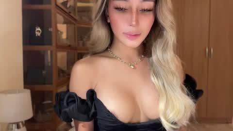 Pearl online show from February 21, 12:28 pm