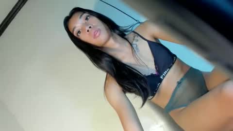 yourlycaezzamae69 online show from June 1, 6:09 pm