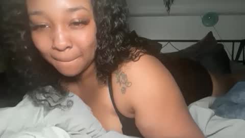 YOURMOMMY online show from March 27, 12:05 pm