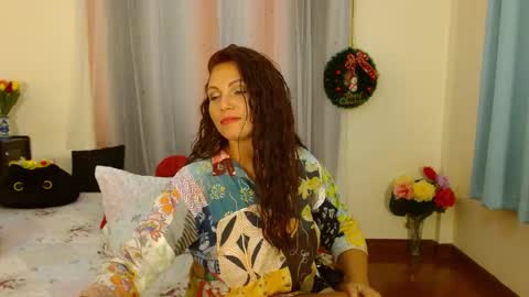 yourmysterycharm online show from January 3, 6:57 pm