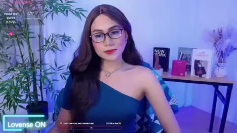 Snapshot of yournaughty_poxysweet chatting on June 19, 10:19 am poxy online show from June 19, 10:19 am