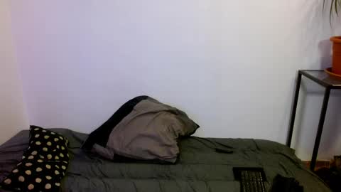 Snapshot of yournaughtyguy chatting on April 29, 10:52 am BunnyBoy online show from April 29, 10:52 am