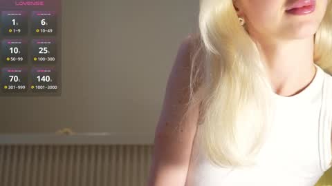 Snapshot of yournaughtymiss chatting on January 13, 2:50 am Eva online show from January 13, 2:50 am