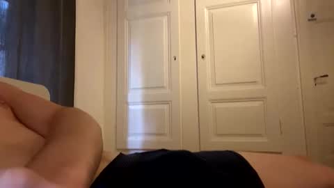 Yours online show from September 15, 3:56 pm